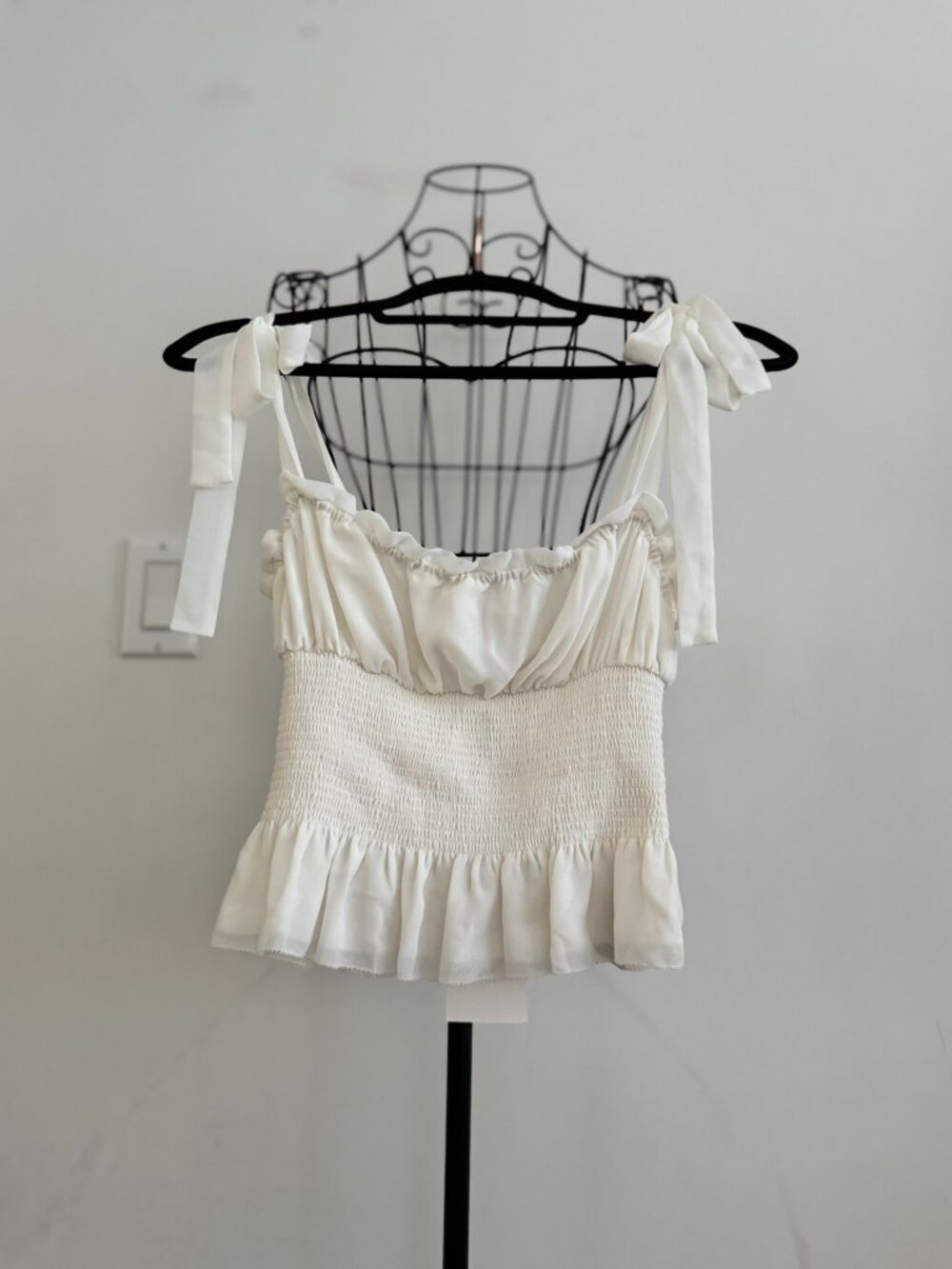 Aritzia Wilfred Ballad Camisole Light Birch
